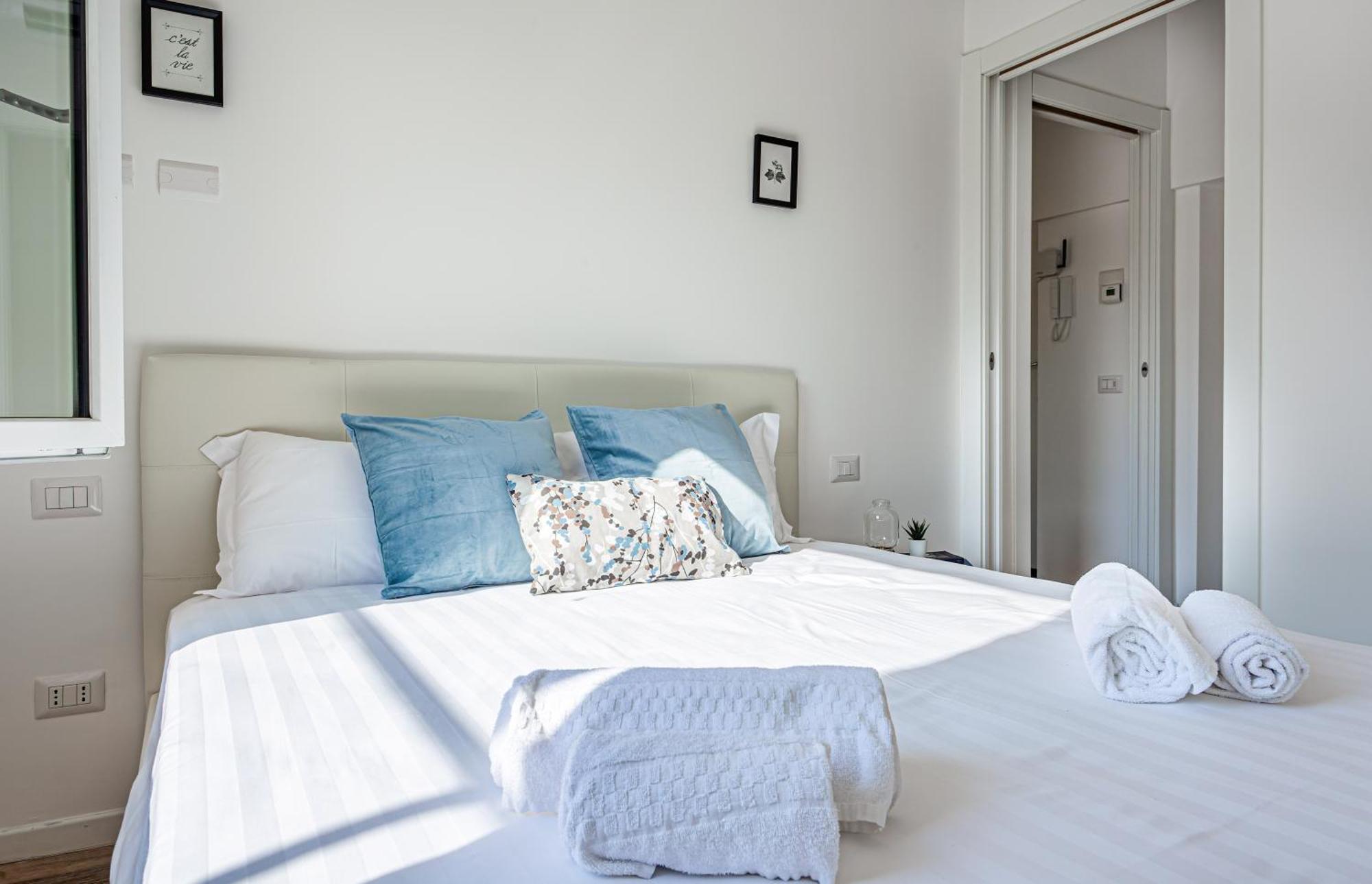 Apartamento Joivy Sublime Flat With Balcony Milán Exterior foto